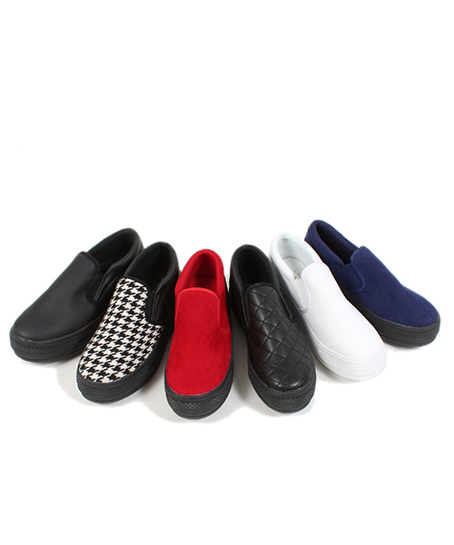 WEGO（ウィゴー）の「WEGO/厚底スリッポンスニーカー（スニーカー・レディース・ホワイト/ブラック/ブラック系その他/ネイビー/レッド/その他1・23.5/24.5）」の21枚目の写真