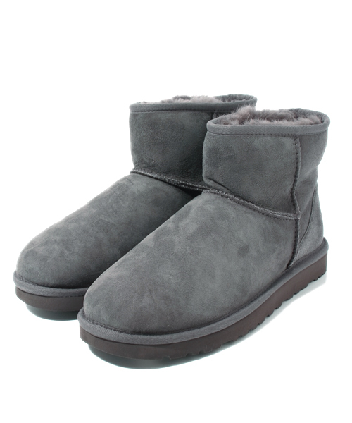 UGG(アグ)の「BYBC UGG クラシックミニ ショートブーツ C :(ブーツ・レディース・グレー・8/6/7)」の2枚目の写真