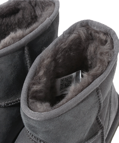 UGG(アグ)の「BYBC UGG クラシックミニ ショートブーツ C :(ブーツ・レディース・グレー・8/6/7)」の7枚目の写真
