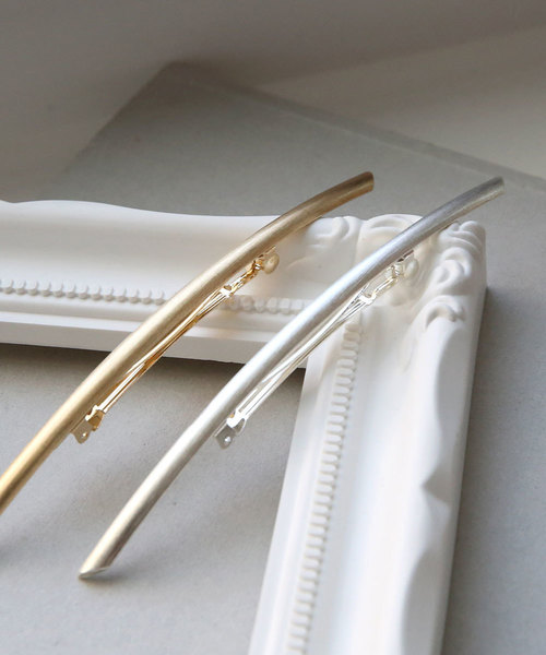 colleca la（コレカラ）の「カーブラインメタルバレッタ（バレッタ/ヘアクリップ・レディース・シルバー/ゴールド・ﾌﾘ-）」の5枚目の写真