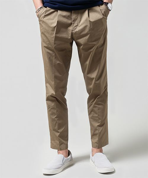 NANO universe（ナノユニバース）の「2タックチノ（チノパンツ・メンズ・ブラウン/ネイビー/ベージュ・LARGE/SMALL/X-LARGE/MEDIUM）」の2枚目の写真