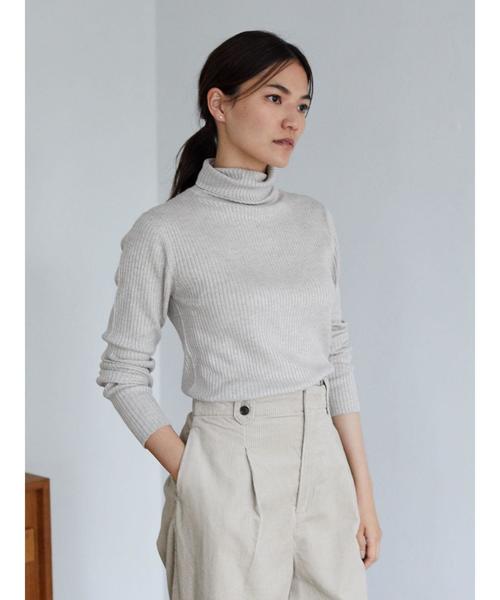 AMERICAN HOLIC(アメリカンホリック)の「10col. リブタートルネックプルオーバー *(ニット/セーター・レディース・ブラック/ブラウン/グリーン/ホワイト系その他/その他7/ブラック系その他4/グレー系その他2/ブルー系その他2/イエロー系その他2/テラコッタ・M/L)」の11枚目の写真