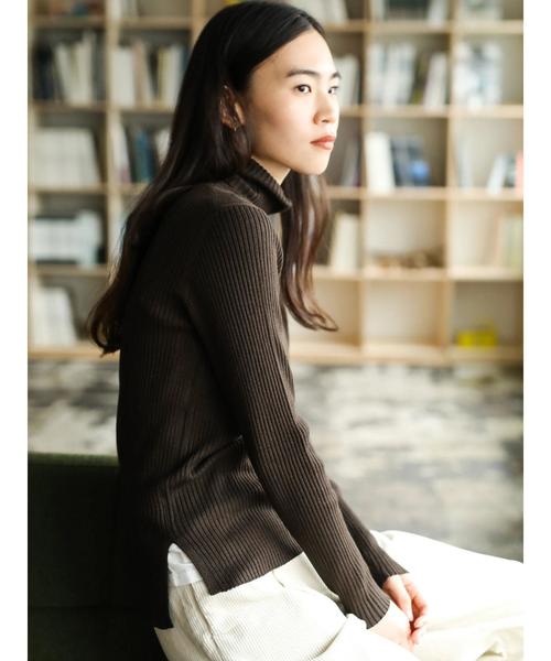 AMERICAN HOLIC(アメリカンホリック)の「10col. リブタートルネックプルオーバー *(ニット/セーター・レディース・ブラック/ブラウン/グリーン/ホワイト系その他/その他7/ブラック系その他4/グレー系その他2/ブルー系その他2/イエロー系その他2/テラコッタ・M/L)」の15枚目の写真