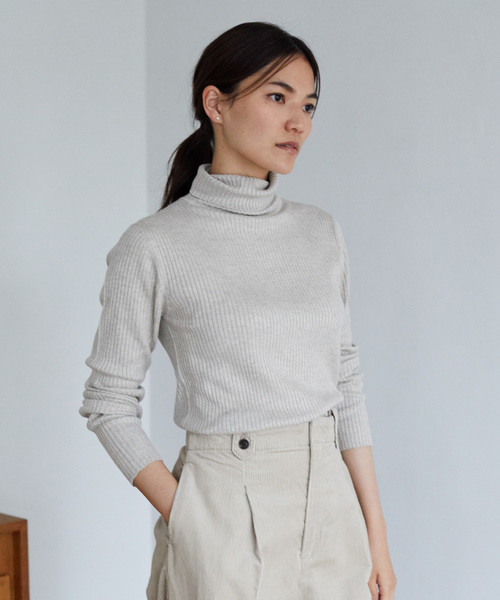 AMERICAN HOLIC(アメリカンホリック)の「10col. リブタートルネックプルオーバー *(ニット/セーター・レディース・ブラック/ブラウン/グリーン/ホワイト系その他/その他7/ブラック系その他4/グレー系その他2/ブルー系その他2/イエロー系その他2/テラコッタ・M/L)」の2枚目の写真