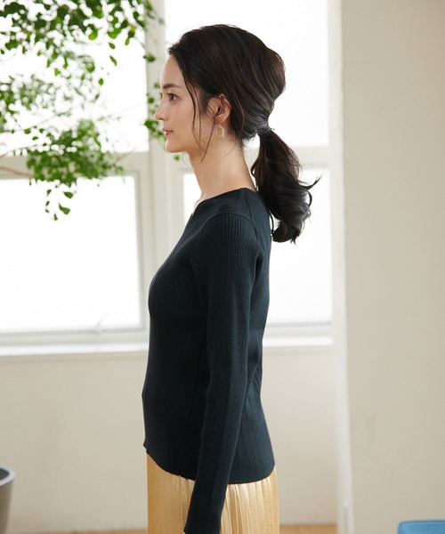 ROPE' PICNIC（ロペピクニック）の「【WEB限定36サイズ】切り替えリブVネックプルオーバー（ニット/セーター・レディース・ブラック/ラベンダー/グリーン系その他/ベージュ系その他2・40/38/36）」の8枚目の写真