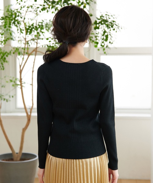 ROPE' PICNIC（ロペピクニック）の「【WEB限定36サイズ】切り替えリブVネックプルオーバー（ニット/セーター・レディース・ブラック/ラベンダー/グリーン系その他/ベージュ系その他2・40/38/36）」の7枚目の写真