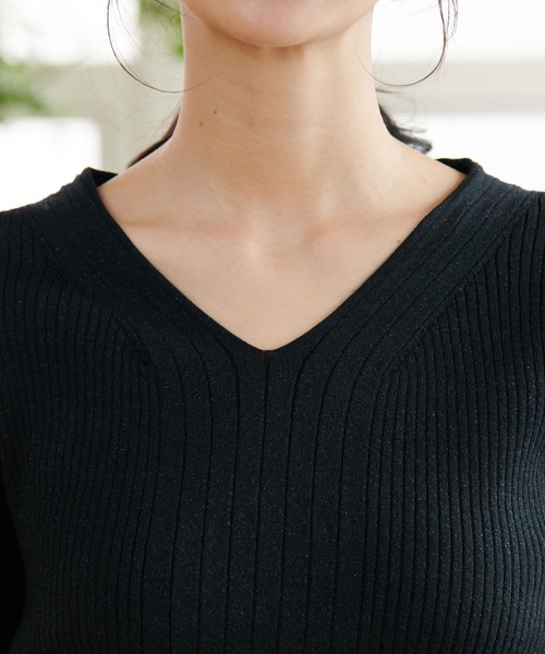ROPE' PICNIC（ロペピクニック）の「【WEB限定36サイズ】切り替えリブVネックプルオーバー（ニット/セーター・レディース・ブラック/ラベンダー/グリーン系その他/ベージュ系その他2・40/38/36）」の6枚目の写真