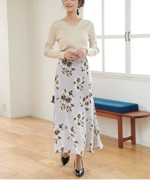 ROPE' PICNIC（ロペピクニック）の「【WEB限定36サイズ】切り替えリブVネックプルオーバー（ニット/セーター・レディース・ブラック/ラベンダー/グリーン系その他/ベージュ系その他2・40/38/36）」の12枚目の写真