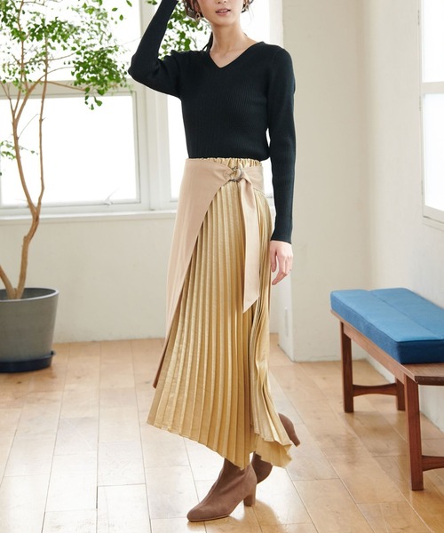 ROPE' PICNIC（ロペピクニック）の「【WEB限定36サイズ】切り替えリブVネックプルオーバー（ニット/セーター・レディース・ブラック/ラベンダー/グリーン系その他/ベージュ系その他2・40/38/36）」の11枚目の写真