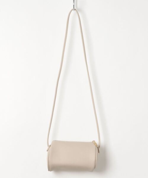 KOBE LETTUCE（コウベレタス）の「筒形ポシェットミニショルダーバッグ（ショルダーバッグ・レディース・グリーン/ブラック/アイボリー/キャメル/ピンク・FREE）」の6枚目の写真