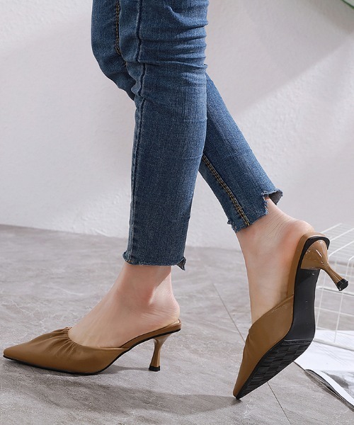 Futier land(フューティアランド)の「フロントギャザーミュール(サンダル・レディース・ブラック/ブラウン/イエロー・36/37/38/39/40)」の3枚目の写真