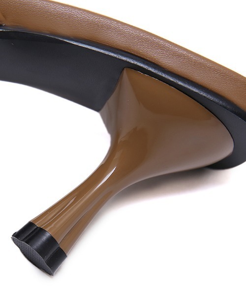 Futier land(フューティアランド)の「フロントギャザーミュール(サンダル・レディース・ブラック/ブラウン/イエロー・36/37/38/39/40)」の6枚目の写真