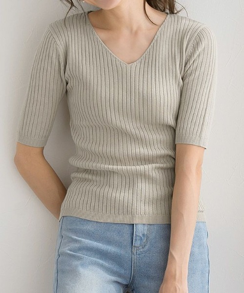 Pierrot（ピエロ）の「選べるネック綿混半袖リブニット（ニット/セーター・レディース・ブルー系その他2/シルバーグレー/ライトベージュ/ホワイト系その他/ブラック/ピンク系その他2/ブラック系その他/ブルー系その他/グレイッシュベージュ/パープル系その他/グレー系その他/ベージュ系その他/アイボリー/ラベンダー/ピンク系その他/ベージュ系その他2/イエロー/ブルー系/アクア/イエロー系その他/ピンク系その他3/ピンク系その他4・L/M）」の9枚目の写真