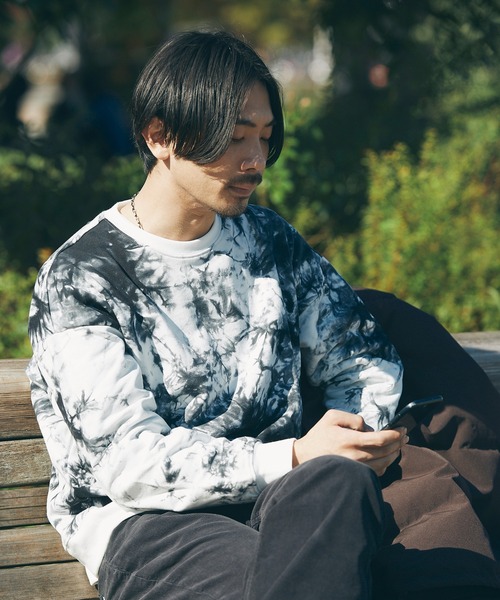 JOURNAL STANDARD(ジャーナルスタンダード)の「Tie Dye ビッグシルエット クルーネック スウェット(スウェット・メンズ・ホワイト/ブラック/ネイビー/カーキ・MEDIUM/LARGE/X-LARGE)」の12枚目の写真