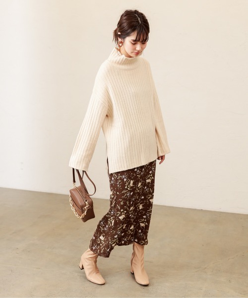 natural couture（ナチュラルクチュール）の「花柄マーメイドフレアスカート（スカート・レディース・ベージュ/ネイビー/ブラウン/ラベンダー・FREE）」の11枚目の写真