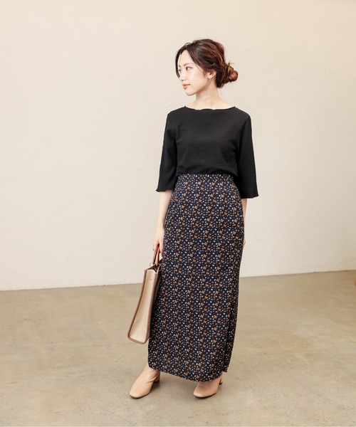 natural couture（ナチュラルクチュール）の「花柄マーメイドフレアスカート（スカート・レディース・ベージュ/ネイビー/ブラウン/ラベンダー・FREE）」の9枚目の写真