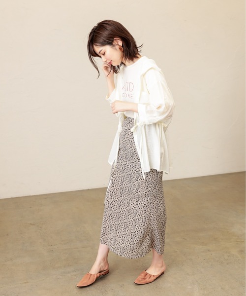 natural couture（ナチュラルクチュール）の「花柄マーメイドフレアスカート（スカート・レディース・ベージュ/ネイビー/ブラウン/ラベンダー・FREE）」の19枚目の写真