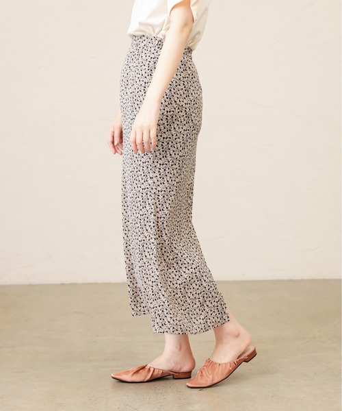 natural couture（ナチュラルクチュール）の「花柄マーメイドフレアスカート（スカート・レディース・ベージュ/ネイビー/ブラウン/ラベンダー・FREE）」の7枚目の写真