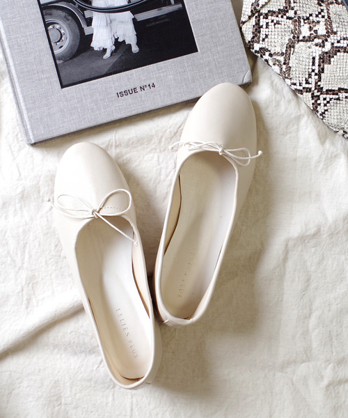 AmiAmi（アミアミ）の「やわらか甲深バレエシューズ/バレエパンプス（バレエシューズ・レディース・ブラック/アイボリー/パイソン・35/36/37/38/39/40）」の2枚目の写真