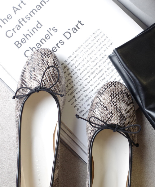 AmiAmi（アミアミ）の「やわらか甲深バレエシューズ/バレエパンプス（バレエシューズ・レディース・ブラック/アイボリー/パイソン・35/36/37/38/39/40）」の22枚目の写真