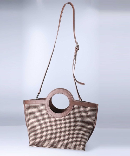 HONEYSUCKLE ROSE(ハニーサックルローズ)の「【HONEYSUCKLE ROSE】レトロチェック柄バッグ(ショルダーバッグ・レディース・ブラック/ブラウン・ONE SIZE)」の2枚目の写真