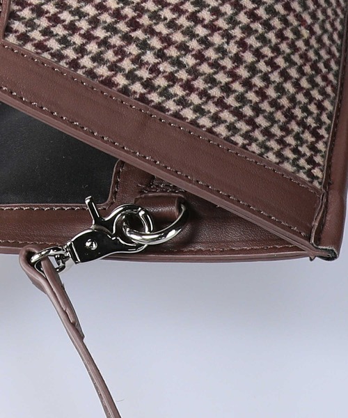HONEYSUCKLE ROSE(ハニーサックルローズ)の「【HONEYSUCKLE ROSE】レトロチェック柄バッグ(ショルダーバッグ・レディース・ブラック/ブラウン・ONE SIZE)」の9枚目の写真