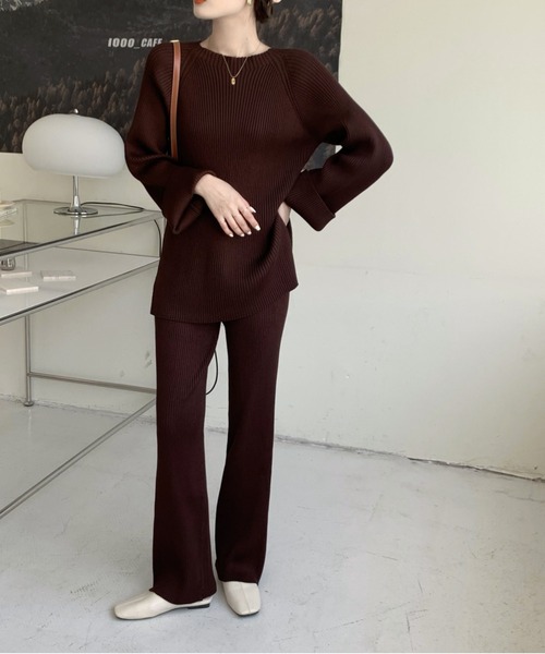 emi+（エミプラス）の「クルーネックリブニットセットアップ（ニット/セーター・レディース・ベージュ/ブラウン/ブルー/ブラック/ボルドー/チャコールグレー/カーキ/ライトグレー・FREE）」の16枚目の写真