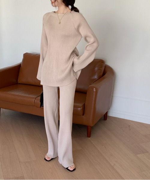 emi+（エミプラス）の「クルーネックリブニットセットアップ（ニット/セーター・レディース・ベージュ/ブラウン/ブルー/ブラック/ボルドー/チャコールグレー/カーキ/ライトグレー・FREE）」の19枚目の写真