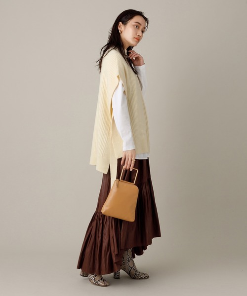 ADAM ET ROPE'（アダムエロペ）の「エアウールルーズベスト（ベスト・レディース・クリーム/キナリ・FREE）」の4枚目の写真