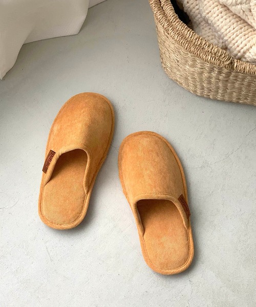 CANAL JEAN(キャナルジーン)の「DULTON CORDUROY SLIPPERS EV コーデュロイスリッパ(WOMEN)/T20-0224S(ルームシューズ/スリッパ・レディース・グレー/グリーン/イエロー系その他/ベージュ/ターコイズブルー/キャメル・ONE SIZE)」の6枚目の写真
