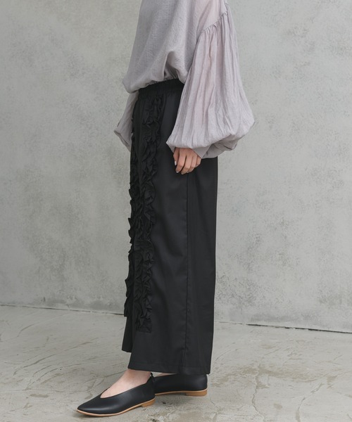 manana suerte(マニャーナスエルテ)の「センターフリルワイドパンツ(その他パンツ・レディース・ブラック/ベージュ・FREE)」の7枚目の写真