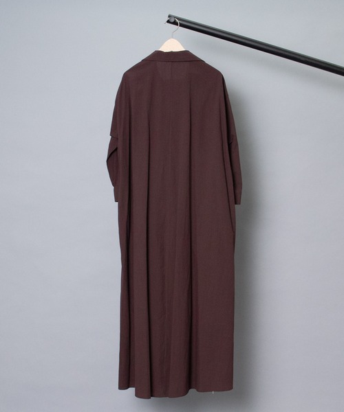 FEMMENT(ファモン)の「【 FEMMENT / ファモン 】 paper like boil soccer front slit switching long dress ペーパーライクボイルフロントスリットスイッチングロングドレス(ワンピース・レディース・オフホワイト/ボルドー・1)」の5枚目の写真
