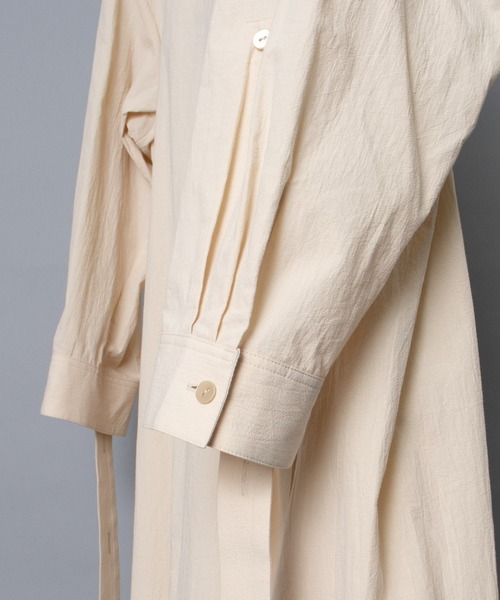 FEMMENT(ファモン)の「【 FEMMENT / ファモン 】 paper like boil soccer front slit switching long dress ペーパーライクボイルフロントスリットスイッチングロングドレス(ワンピース・レディース・オフホワイト/ボルドー・1)」の10枚目の写真