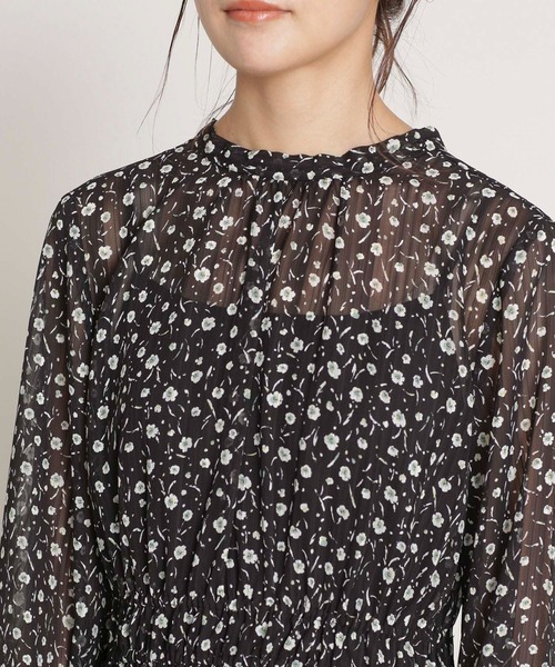 NANO universe(ナノユニバース)の「小花プリント前後2WAYワンピース 長袖(ワンピース・レディース・ブラック/ベージュ・38/36)」の16枚目の写真