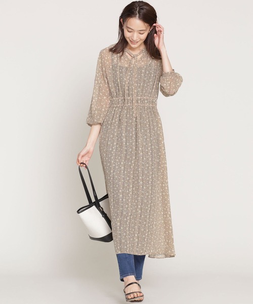 NANO universe(ナノユニバース)の「小花プリント前後2WAYワンピース 長袖(ワンピース・レディース・ブラック/ベージュ・38/36)」の4枚目の写真