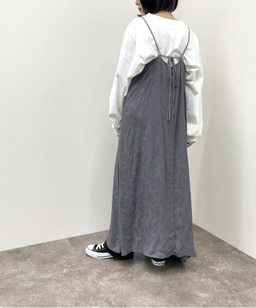 apres jour mignon（アプレジュールミニョン）の「ジャガードクロスキャミワンピース【ZOZOTOWN限定アイテム】（ワンピース・レディース・ブラック/オフホワイト/グリーン系その他/ダークブルー・X-LARGE/フリー）」の4枚目の写真