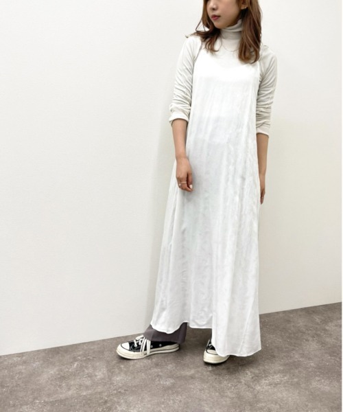 apres jour mignon（アプレジュールミニョン）の「ジャガードクロスキャミワンピース【ZOZOTOWN限定アイテム】（ワンピース・レディース・ブラック/オフホワイト/グリーン系その他/ダークブルー・X-LARGE/フリー）」の9枚目の写真