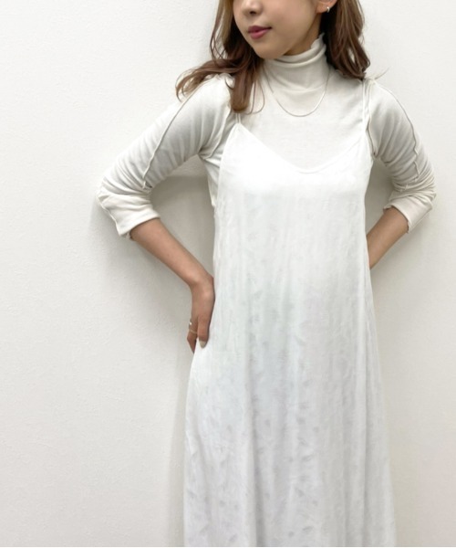 apres jour mignon（アプレジュールミニョン）の「ジャガードクロスキャミワンピース【ZOZOTOWN限定アイテム】（ワンピース・レディース・ブラック/オフホワイト/グリーン系その他/ダークブルー・X-LARGE/フリー）」の5枚目の写真