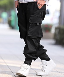 バックル付きジョガーカーゴパンツ