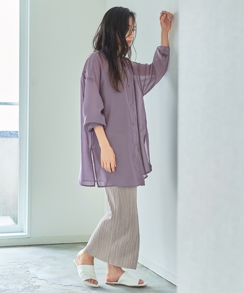 titivate(ティティベイト)の「インナー付きシアーチュニックシャツ(シャツ/ブラウス・レディース・ブラック/パープル/ブラウン/グレイッシュベージュ・M)」の14枚目の写真