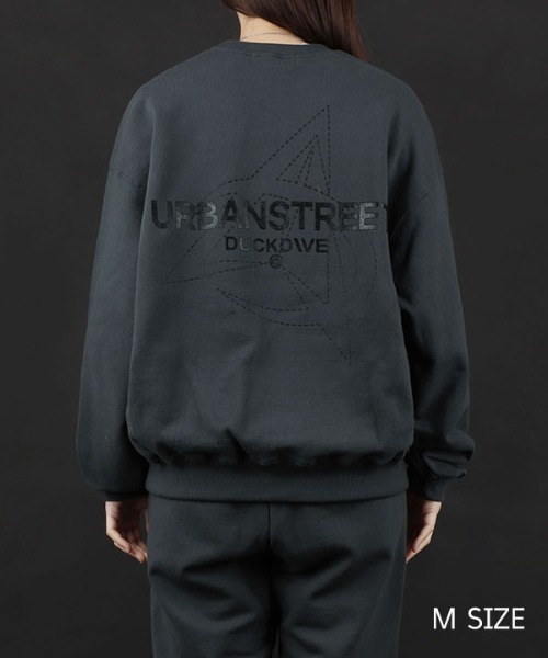 DUCKDIVE(ダックダイブ)の「【DUCKDIVE 】ロゴクルーネックスウェットシャツ / SYB LOGO TOS CREWNECK SWEATSHIRT(スウェット・メンズ・アイボリー/ブラック/ダークカーキ/チャコール・LARGE/MEDIUM)」の9枚目の写真