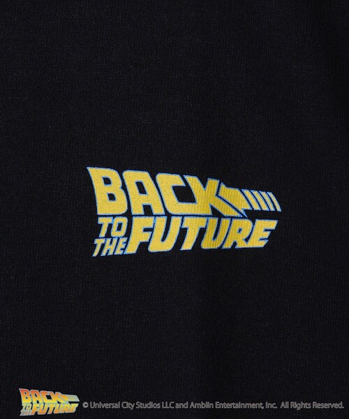 FREAK'S STORE（フリークスストア）の「WEB限定 BACK TO THE FUTURE/バック・トゥ・ザ・フューチャー 別注 バックプリントTシャツ/ビッグシルエット（Tシャツ/カットソー・メンズ・ホワイト/ベージュ/ブラック/サックスブルー・SMALL/LARGE/MEDIUM）」の9枚目の写真