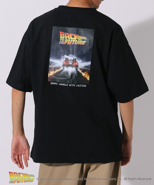 FREAK'S STORE（フリークスストア）の「WEB限定 BACK TO THE FUTURE/バック・トゥ・ザ・フューチャー 別注 バックプリントTシャツ/ビッグシルエット（Tシャツ/カットソー・メンズ・ホワイト/ベージュ/ブラック/サックスブルー・SMALL/LARGE/MEDIUM）」の8枚目の写真