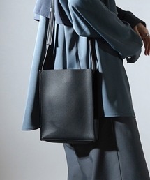 Confirm（コンファーム）の「25SS【新色追加】シンセティックレザー スクエアショルダーバッグ ベルト調節可【Confirm】（ショルダーバッグ）」