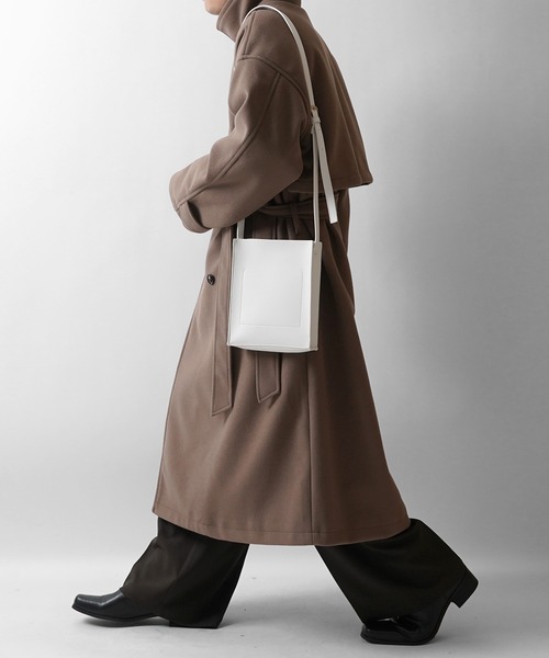 Confirm（コンファーム）の「25SS【新色追加】シンセティックレザー スクエアショルダーバッグ ベルト調節可【Confirm】（ショルダーバッグ・メンズ・ブラウン/ブラック/グレー/サックスブルー/ホワイト・FREE）」の7枚目の写真