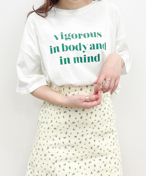 Heather（ヘザー）の「アソートクロップドＴシャツ　948601（Tシャツ/カットソー・レディース・ブラック/グリーン/ホワイト×レッド/ホワイト×ブラック/ブルー/オレンジ/ホワイト×グリーン・FREE）」の3枚目の写真