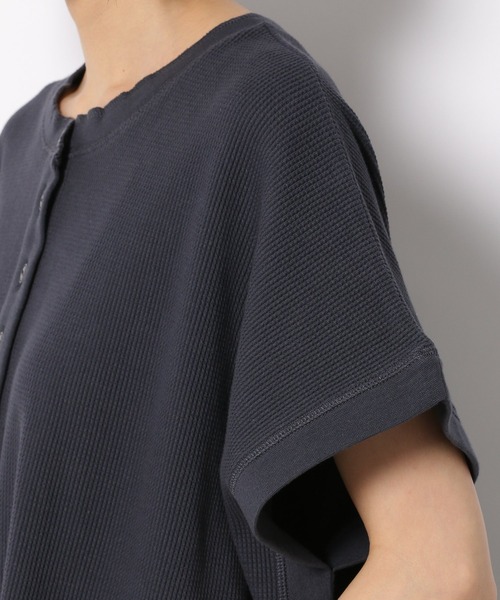 LAKOLE（ラコレ）の「ワッフルBIGヘンリーベスト / 948414（ベスト・レディース・ブラウン系その他/ブルー/ライトベージュ/オフホワイト・SMALL/MEDIUM）」の8枚目の写真