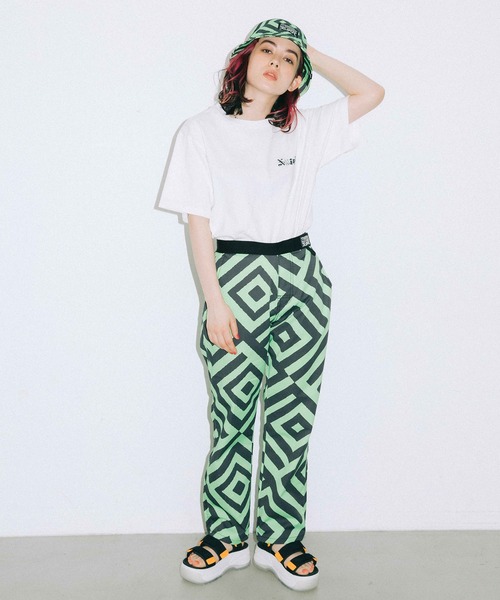 X-girl（エックスガール）の「SUNFLOWER LOGO S/S TEE（Tシャツ/カットソー・レディース・ホワイト/イエロー/グリーン/ブラック・M/XL/L/S）」の19枚目の写真