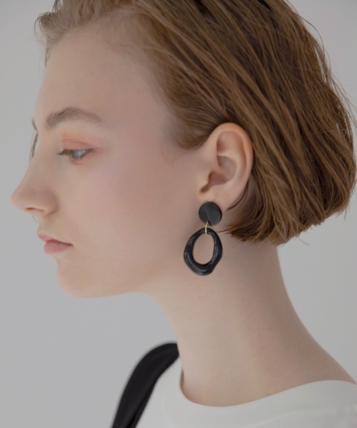 MIELI INVARIANT（ミエリインヴァリアント）の「Tear Oval Pierce（ピアス（両耳用）・レディース・ブラック・FREE）」の9枚目の写真