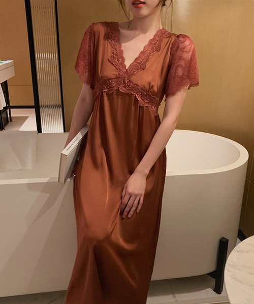 Jasmine Grandiflorum（ジャスミングランディフローラム）の「ロング丈ワンピースルームウェアランジェリー　ベビードール（ルームワンピース・レディース・ピンク/モカ/ワイン・MEDIUM/LARGE）」の2枚目の写真